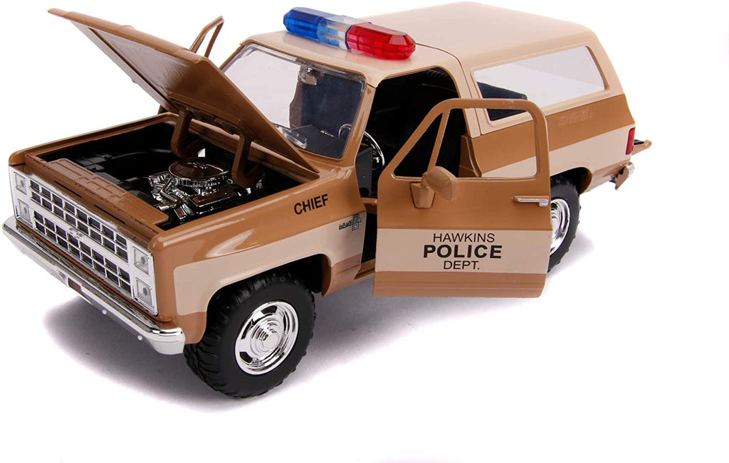 Jada Toys Stranger Things Hollywood Rides 1980 Chevy Blazer 1:24 Scale Die-Cast Metal Vehicle with Badge, Multi-Colored (JA31111)