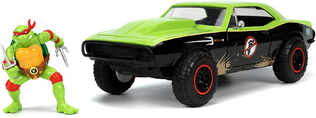 Teenage Mutant Ninja Turtles 1:24 1967 Chevy Camaro Die-cast Car & 2.75" Raphael Figure, Toys for Kids and Adults