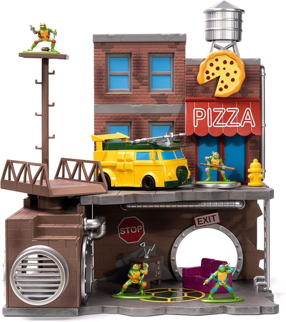 Teenage Mutant Ninja Turtles Turtle Lair Nano Scene w/ 1.65" Die-Cast Collectible Figures, Toys for Kids and Adults