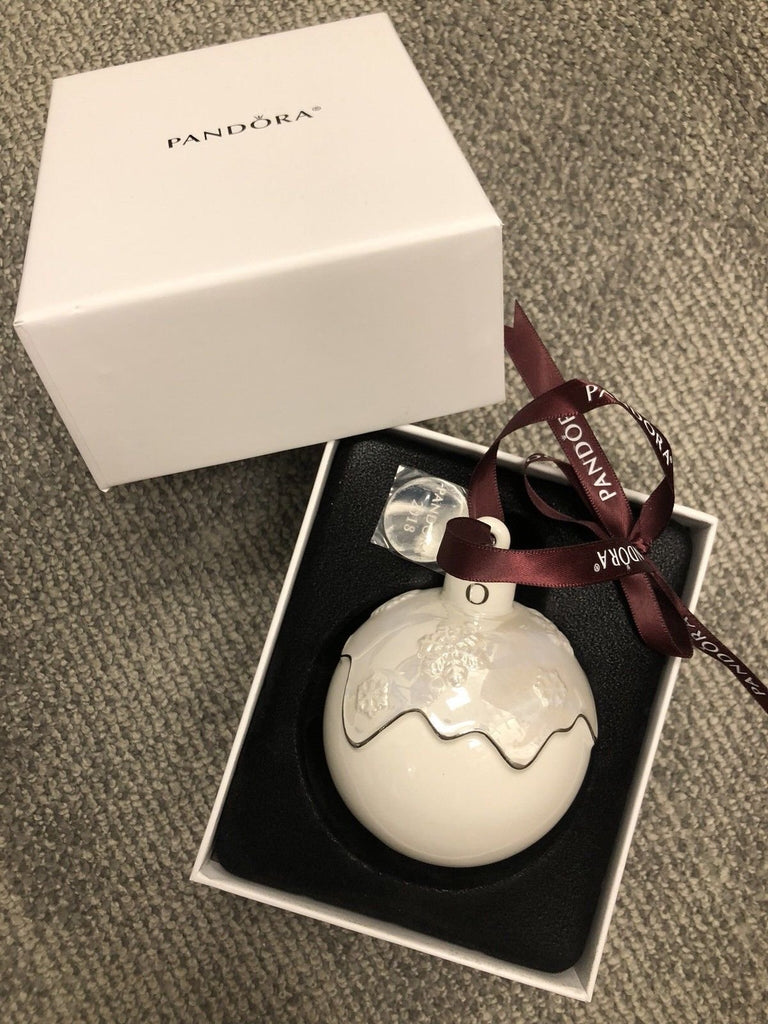 PANDORA Authentic 2018 Christmas Tree Porcelain Ornamet, Limited Edition Rare Ornament