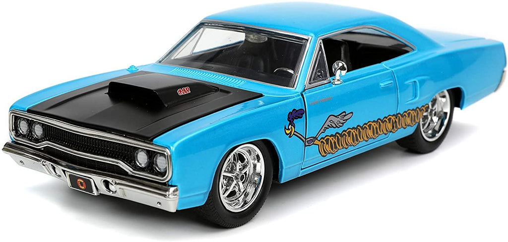 Jada 1:24 Diecast 1970 Plymouth Roadrunner with Wile E Coyote Figure