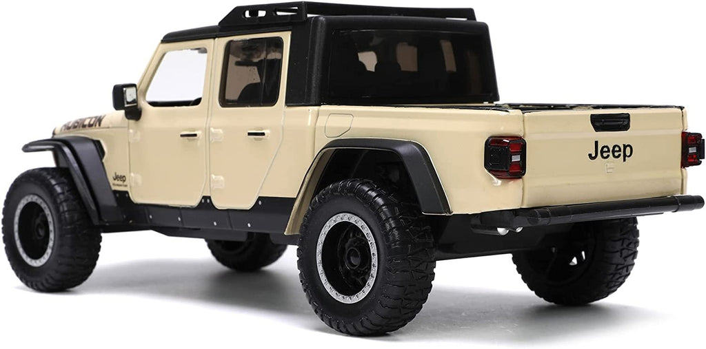 Just Trucks 1:24 2020 Jeep Gladiator Die-cast Car Tan with Tire Rack, Toys for Kids and Adults