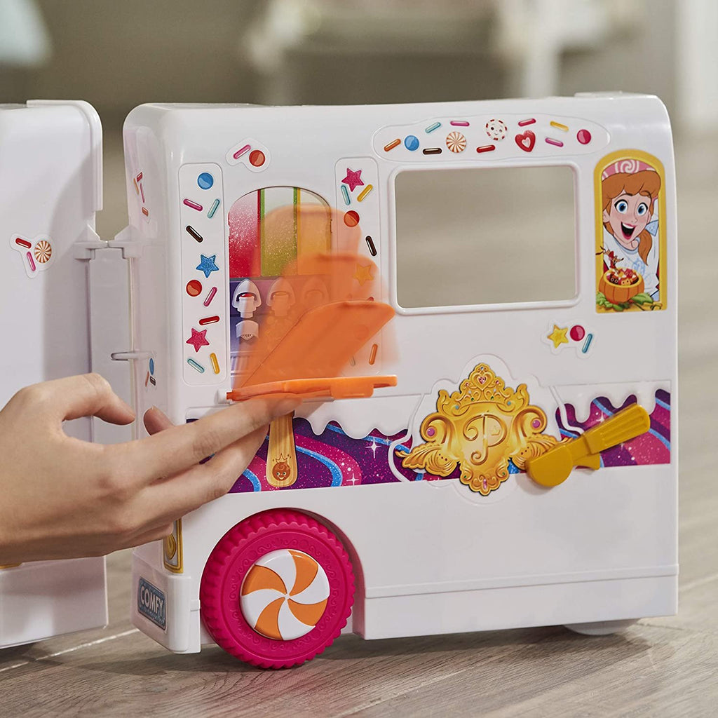 Disney Princess Comfy Squad Sweet Treats Truck, Playset with 16 Accessories, Pretend Ice Cream Shop, Toy for Girls 5 Years Old and Up