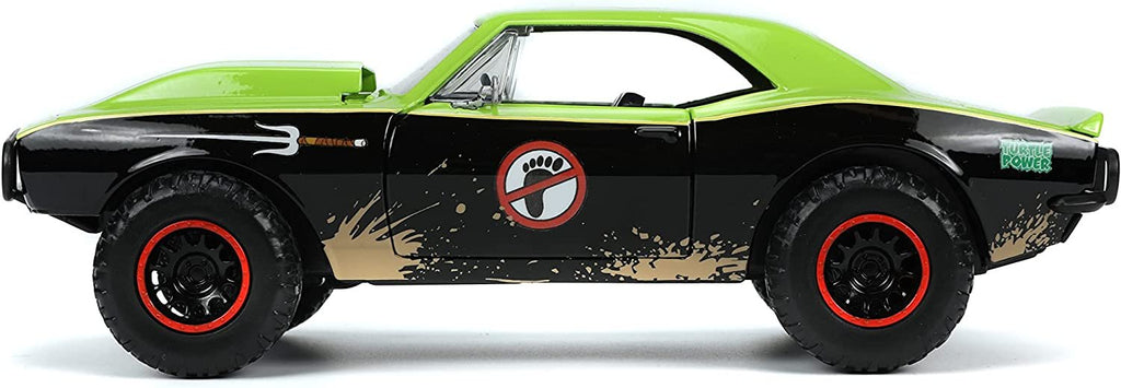 Teenage Mutant Ninja Turtles 1:24 1967 Chevy Camaro Die-cast Car & 2.75" Raphael Figure, Toys for Kids and Adults